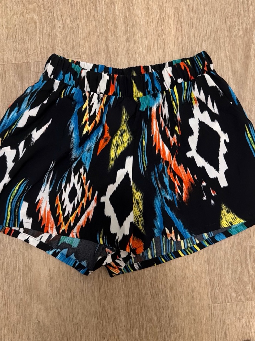 Black Ikat Print Elastic-Waist Athletic Shorts